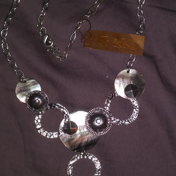 Treska statement necklace. - Picture 2 of 7